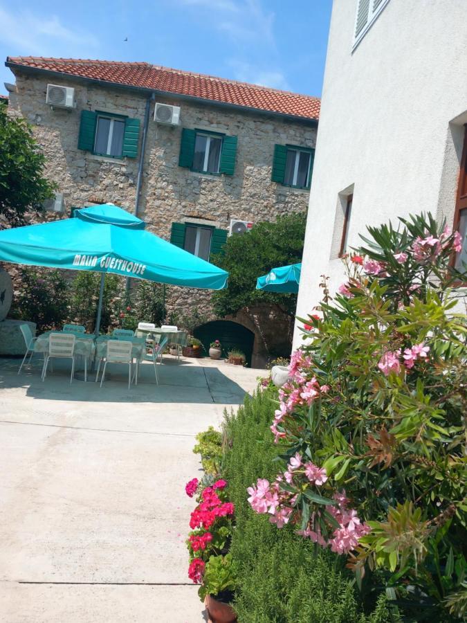Malin Guesthouse Skradin Esterno foto