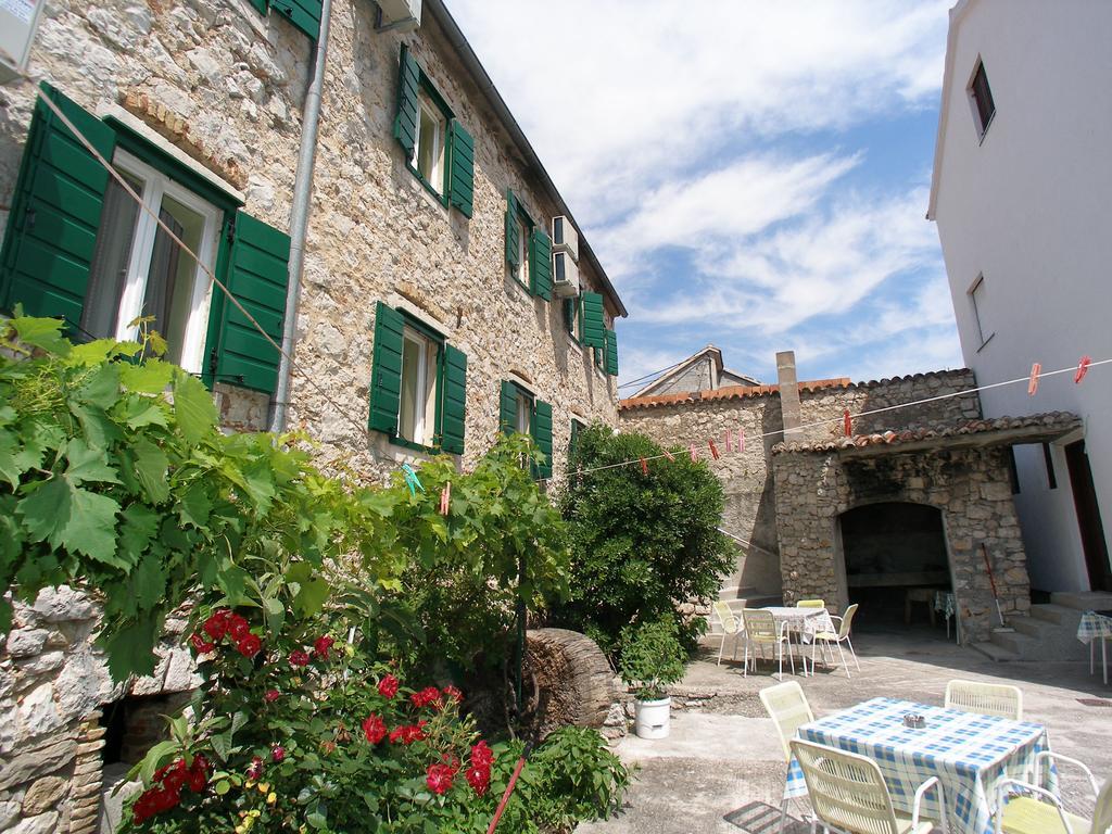 Malin Guesthouse Skradin Esterno foto