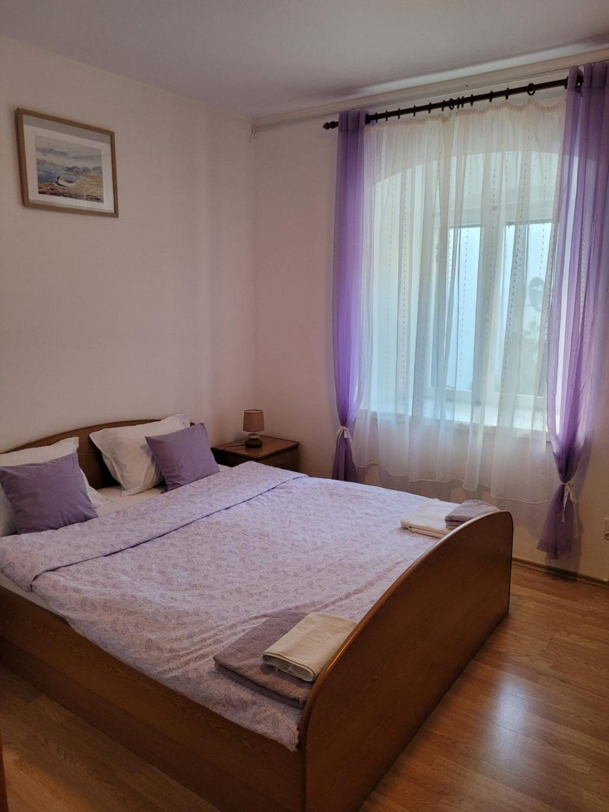 Malin Guesthouse Skradin Esterno foto