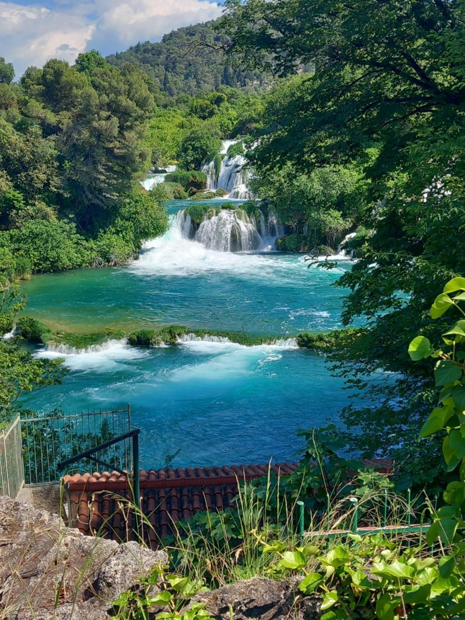 Malin Guesthouse Skradin Esterno foto