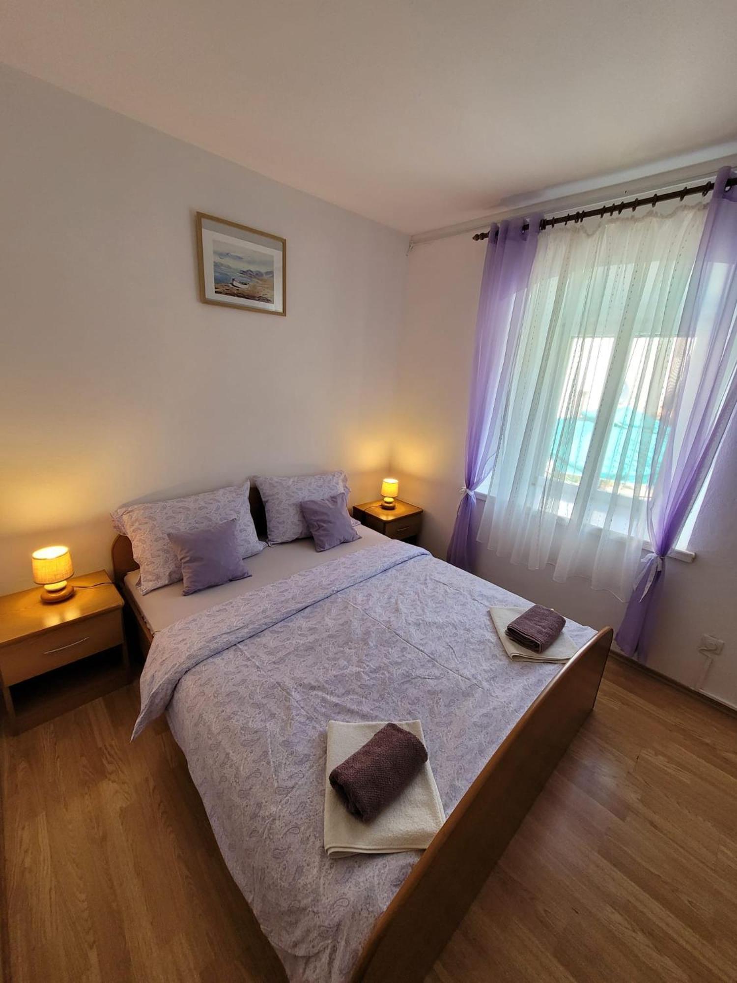 Malin Guesthouse Skradin Esterno foto